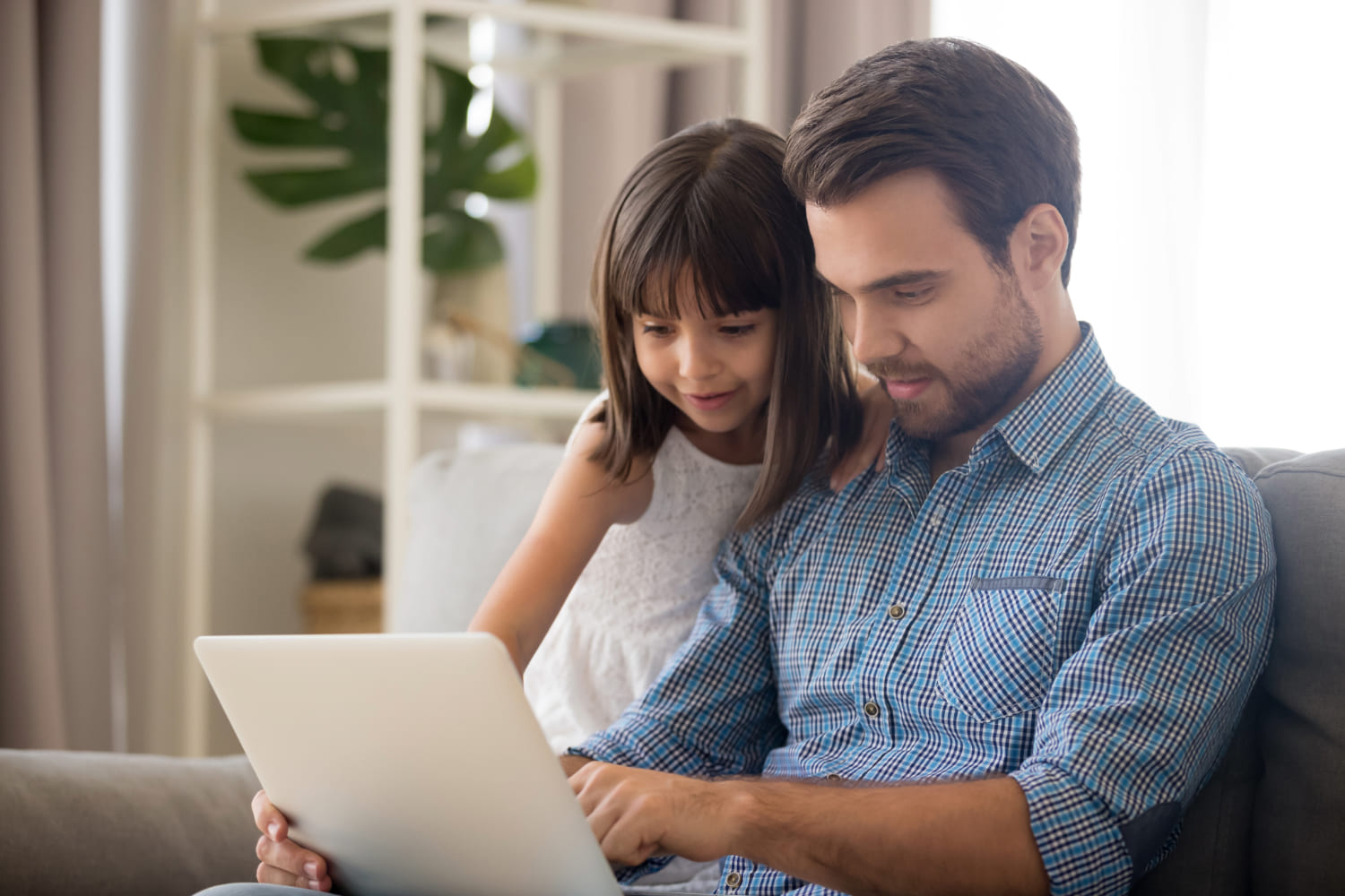 TrustCloud | El Gobierno español aprueba la Ley de Protección de Menores en Entornos Digitales